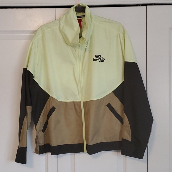 nike air windrunner green